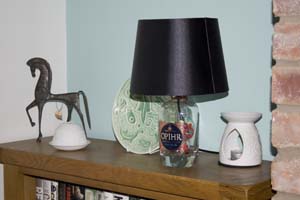 RECYCLED OPIHR BOTTLE TABLE LAMP